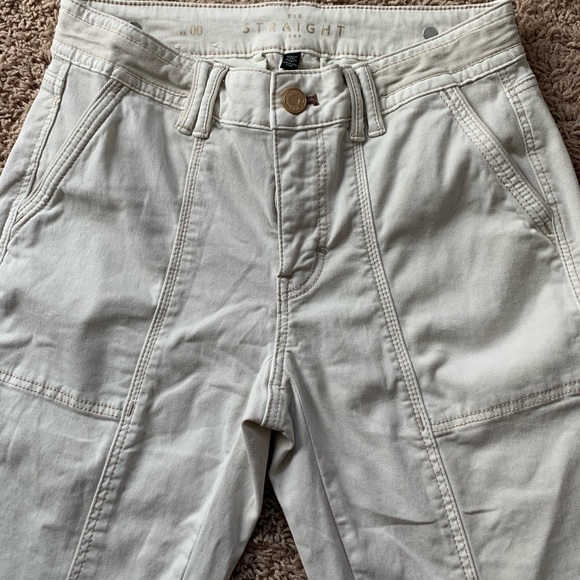 WHBM Cream Cropped Detailed Pant - Picture 3 of 5